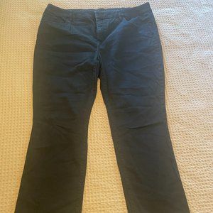 CHICO’S So Slimming Girlfriend Straight Leg Jean --  black -- XL (Chico'…